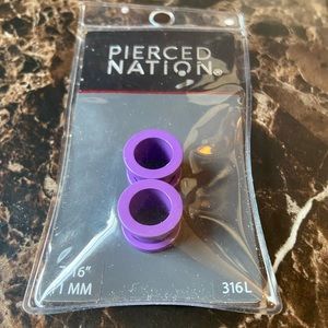 Spencer’s Pierced nation 7/16” 11mm metal purple plugs gauges